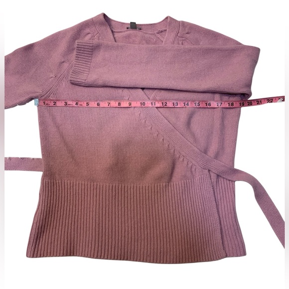 Ann Taylor Women’s Pink Rabbit/Wool Wrap Sweater - Picture 6 of 7